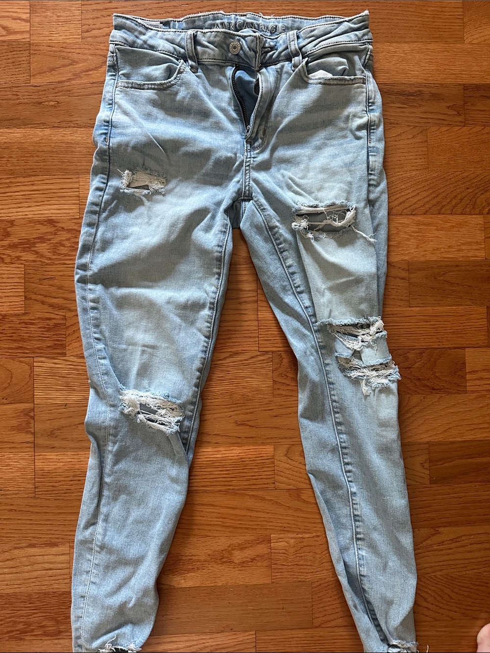 American Eagle Outfitters Light Blue Distressed Skinny Jeans